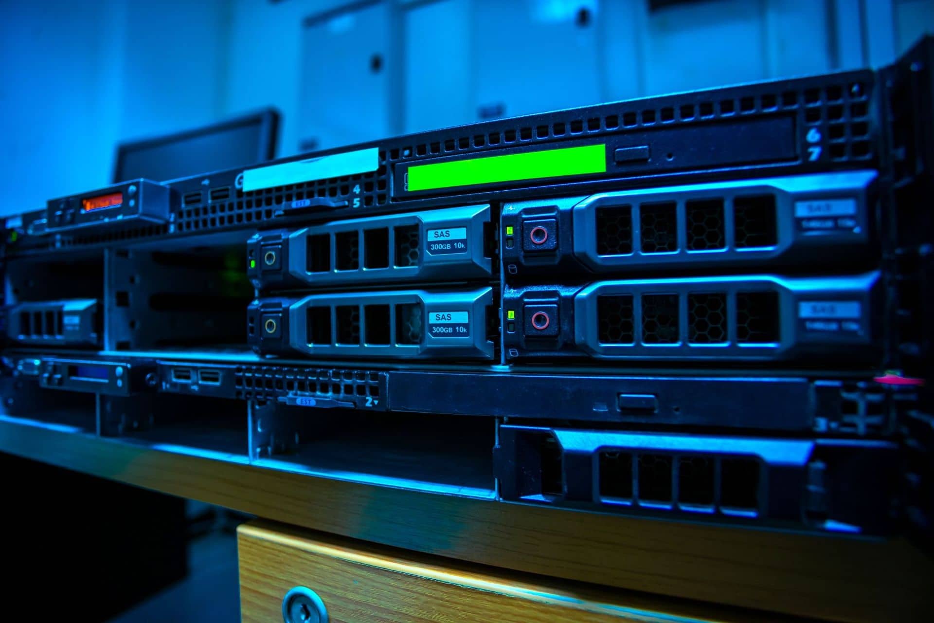 Managed server hosting