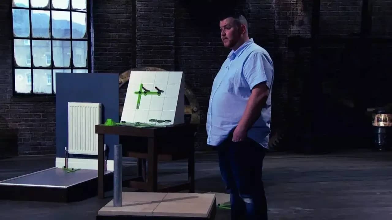 Tiernan McCorkell pitching Pipe Easy on Dragon’s Den with a live demo setup showing the tool in action on tiled and flooring surfaces.