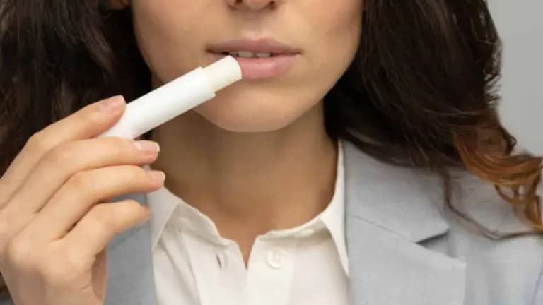 1 (32)