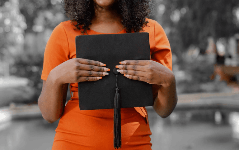 Featured image for online-international-business-degree
