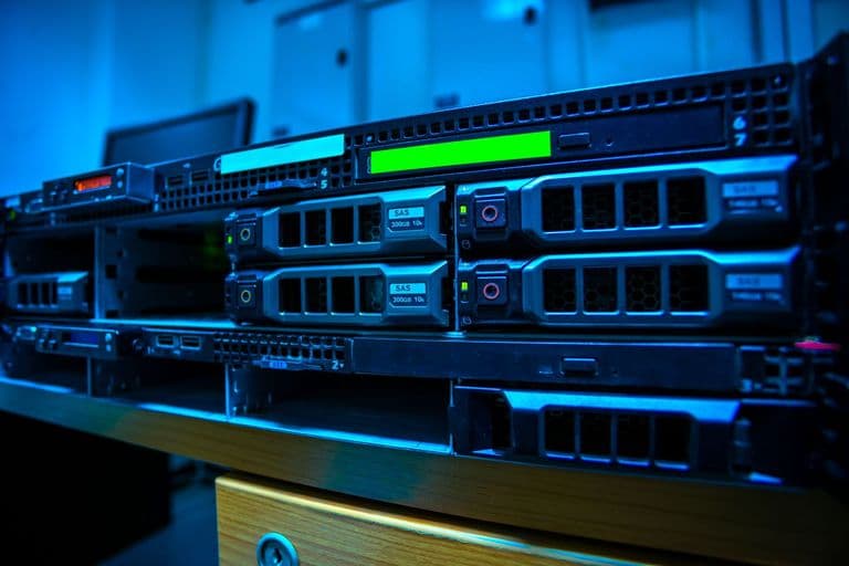 Managed server hosting