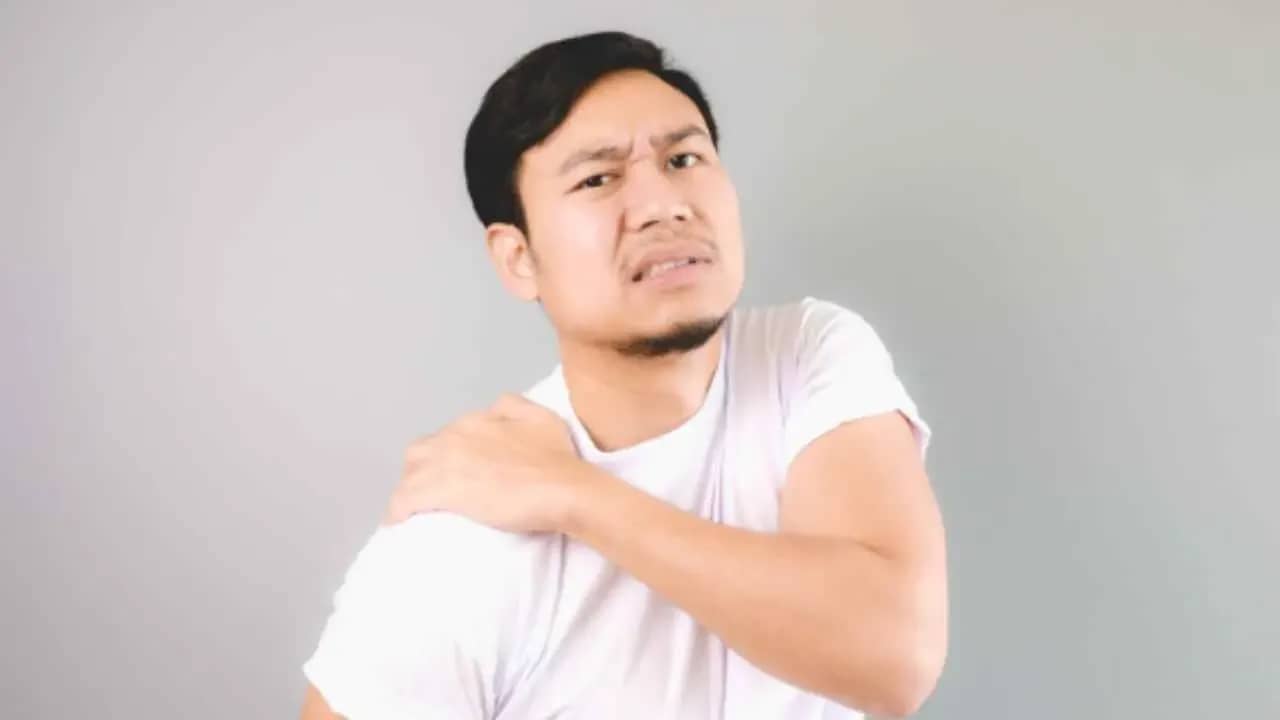 What You Need to Know About Labrum Tear Treatment for Shoulder Injuries
