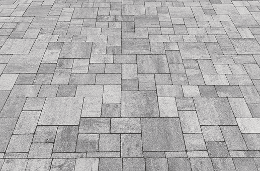 Why Flagstone Pavers Are The Best Natural Stone For Your Backyards