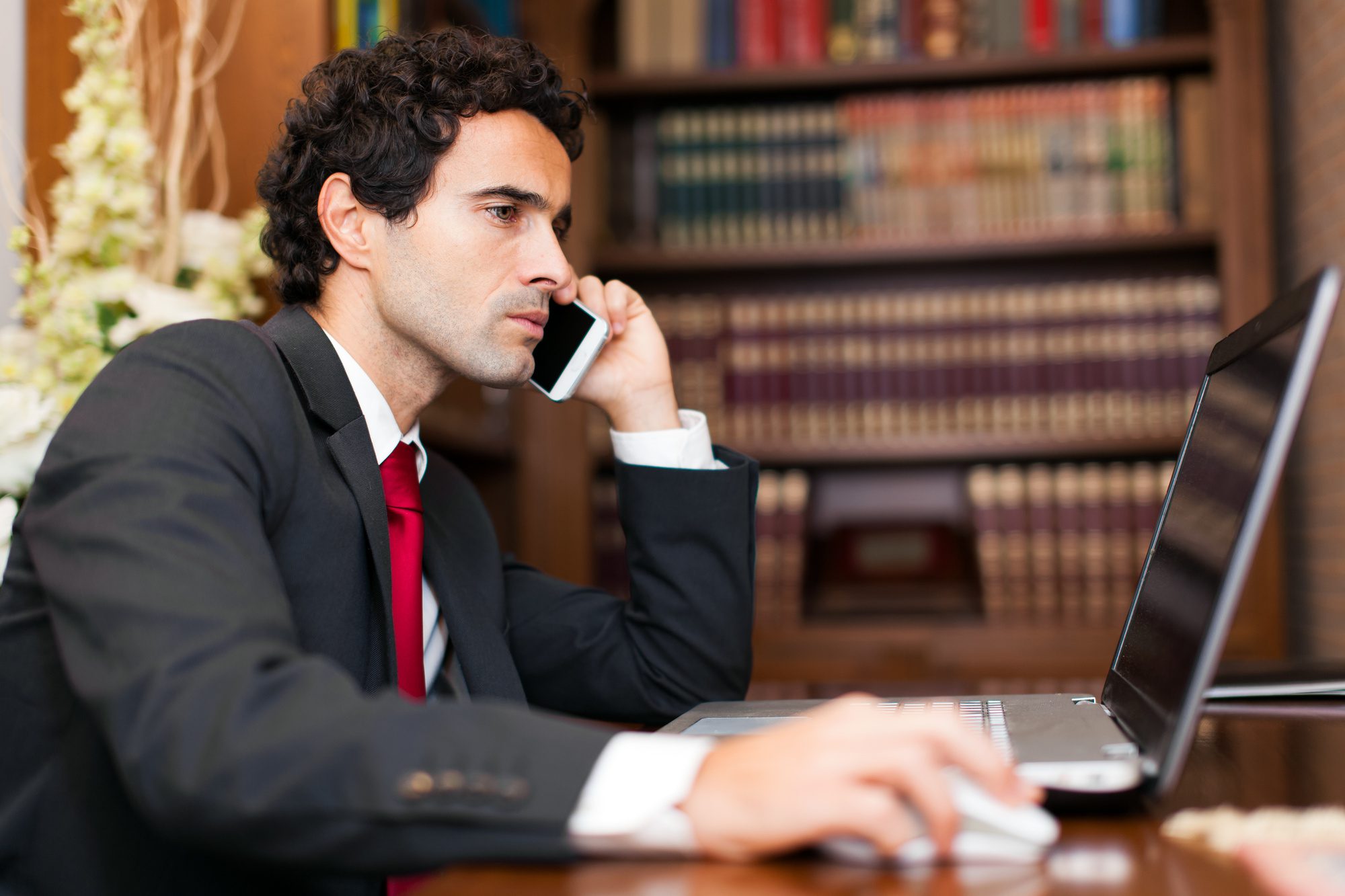 How to Hire an Attorney for a Criminal Defense