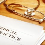6 Signs You Should Contact a Medical Malpractice Lawyer Immediately