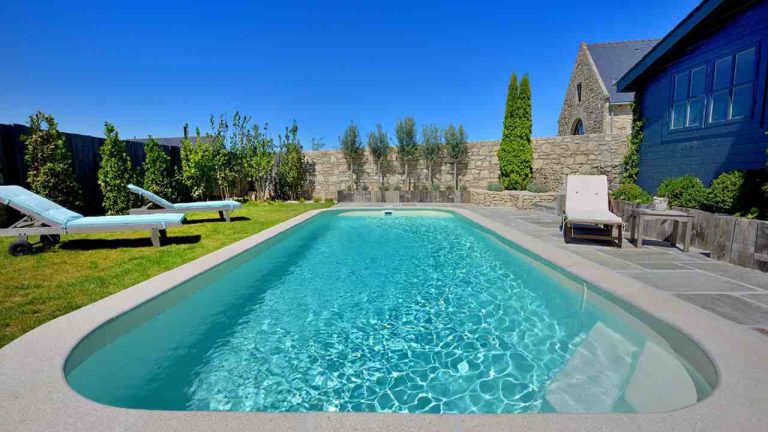 What Are Multipurpose Swimming Pools?