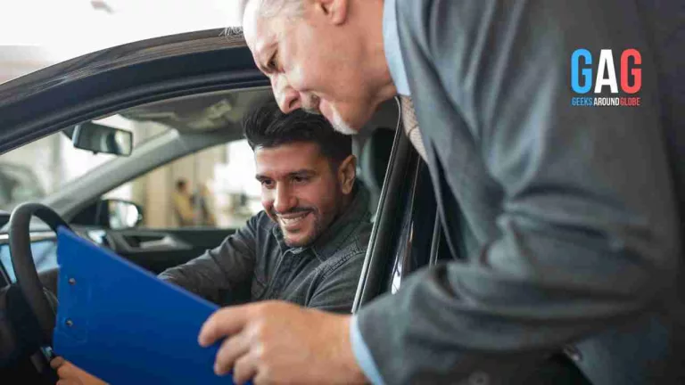 The Pros and Cons of Buying from Used Car Dealers Vs. Private Sellers