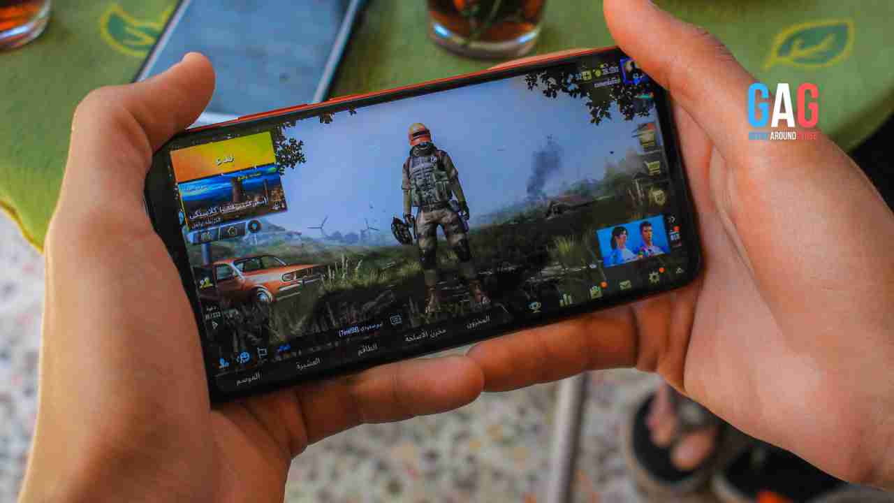 Enhance your mobile gaming escapades with these useful accessories