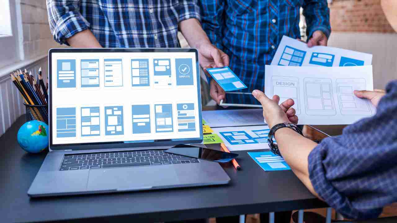 UI/UX Design Course: Shaping Seamless Experiences for Users