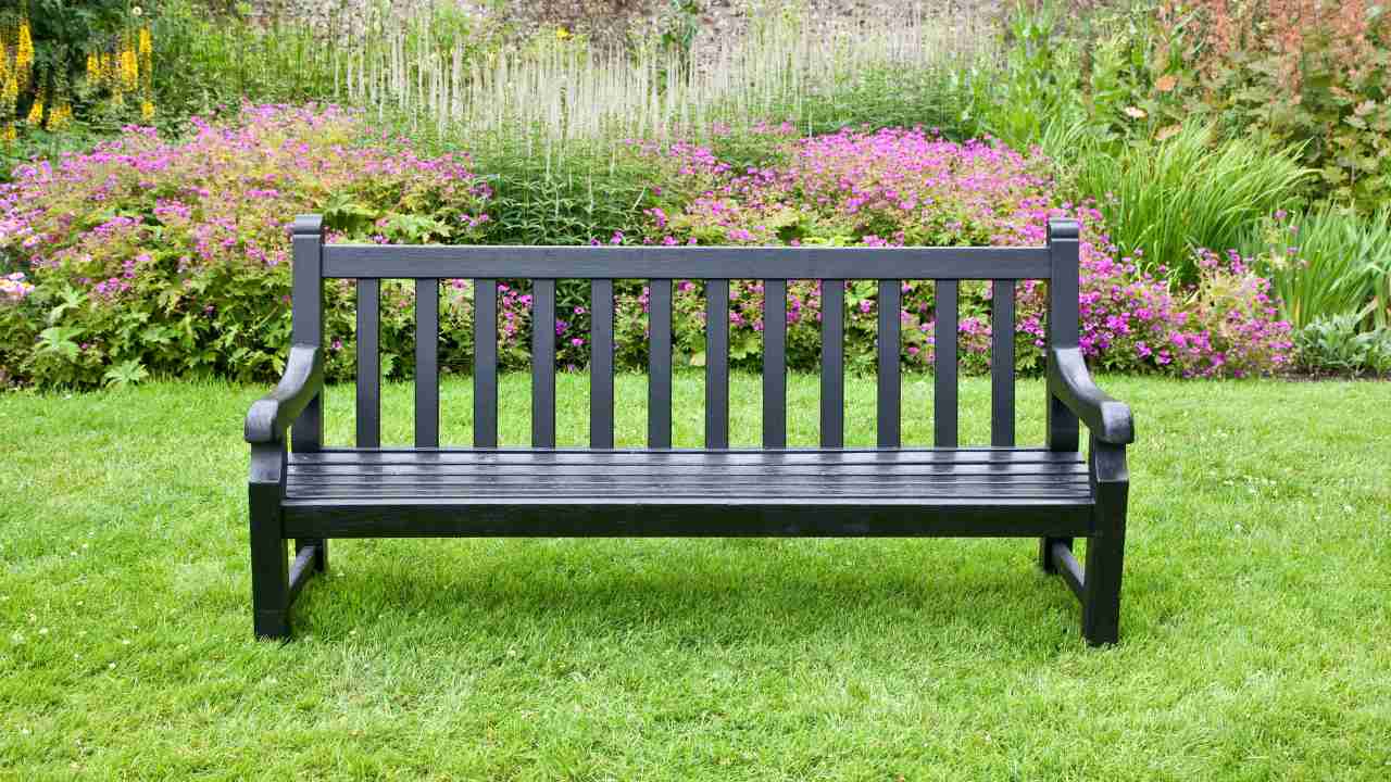 Why You Should Consider Adding Stone Benches to Your Business Garden