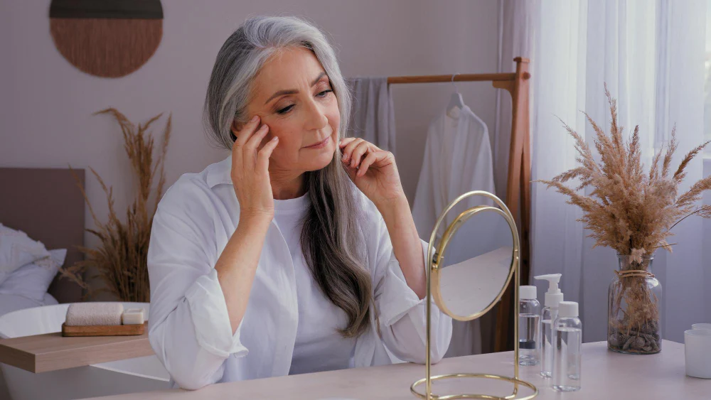 Peptides vs. retinol