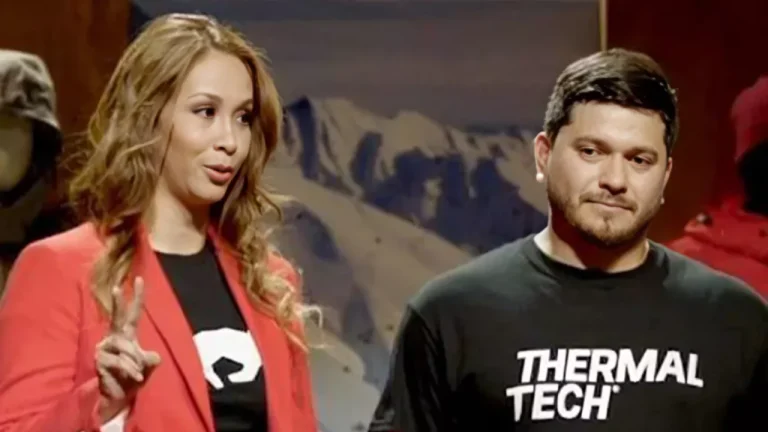 Thermal Tech founders pitching their solar-powered smart jacket on Shark Tank México