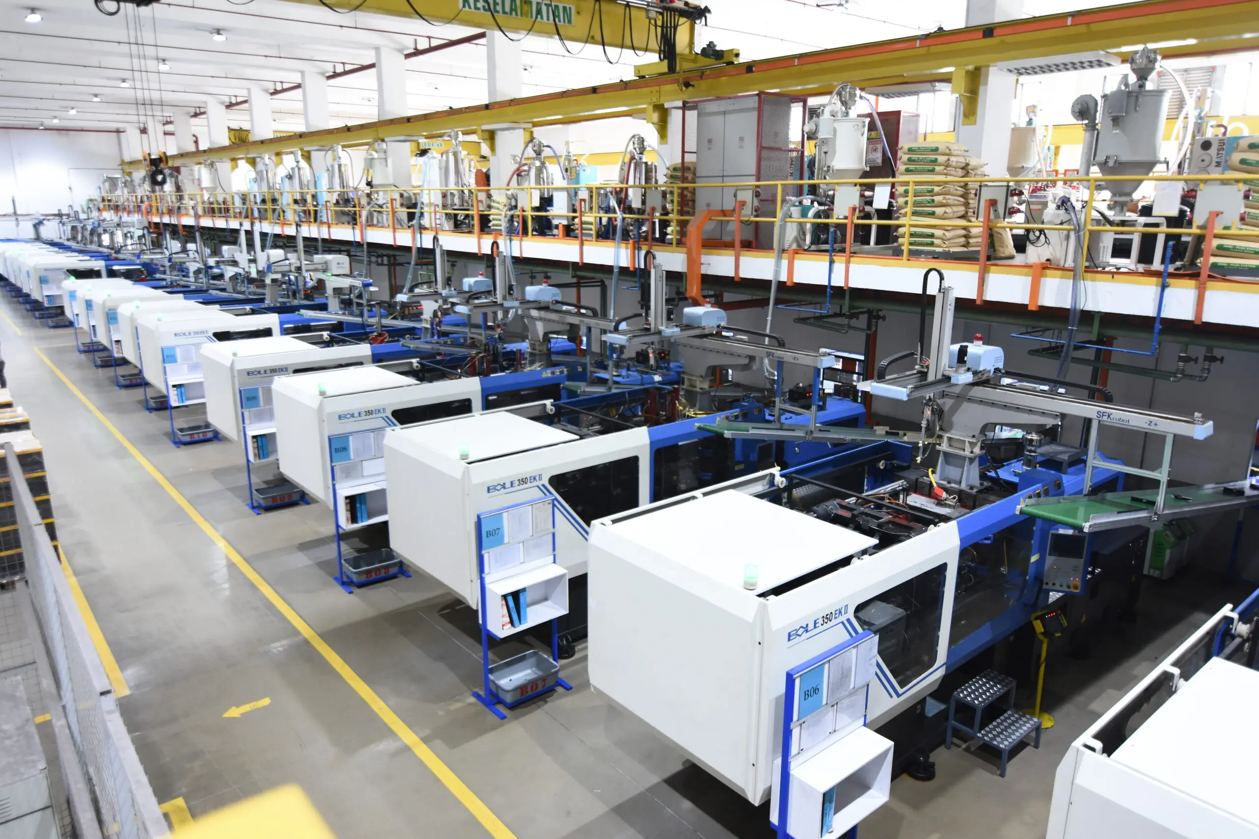 Plastic molding company